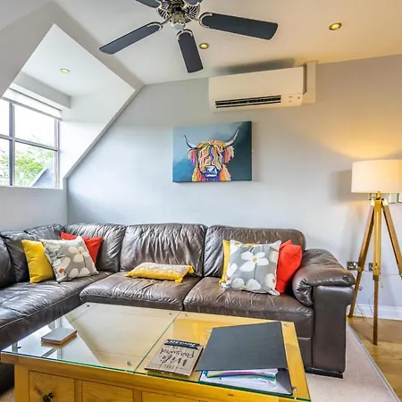 7 Aspire Apartment York