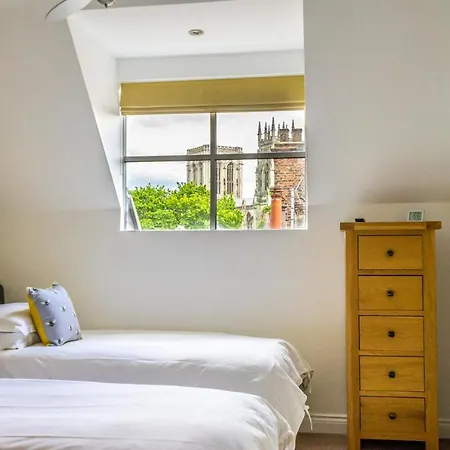 7 Aspire York