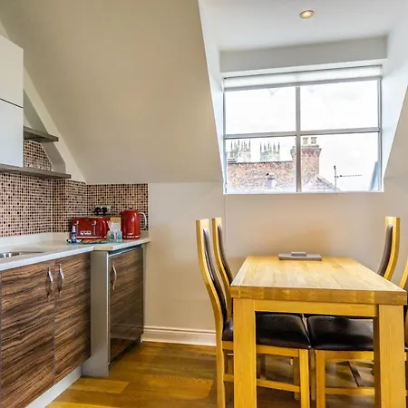 7 Aspire Apartment *