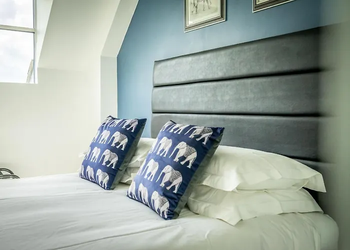 7 Aspire Apartment *