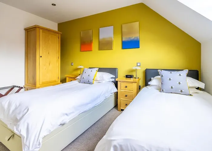 7 Aspire Apartment York