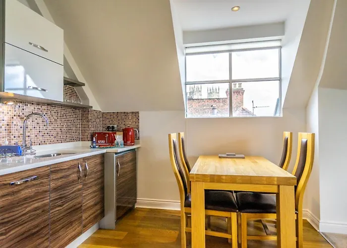 7 Aspire Apartment *